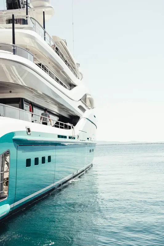 Reef.Yachts Premium Domain